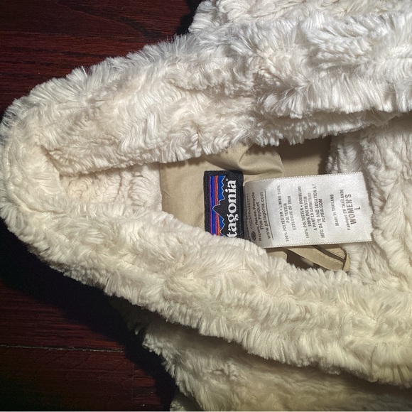 Patagonia pelage faux fur jacket size large - Picture 9 of 10